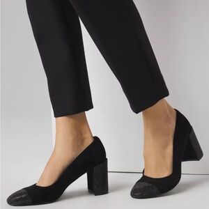 WHITE HOUSE BLACK MARKET Black Crystal Embellished Pumps Heels 8